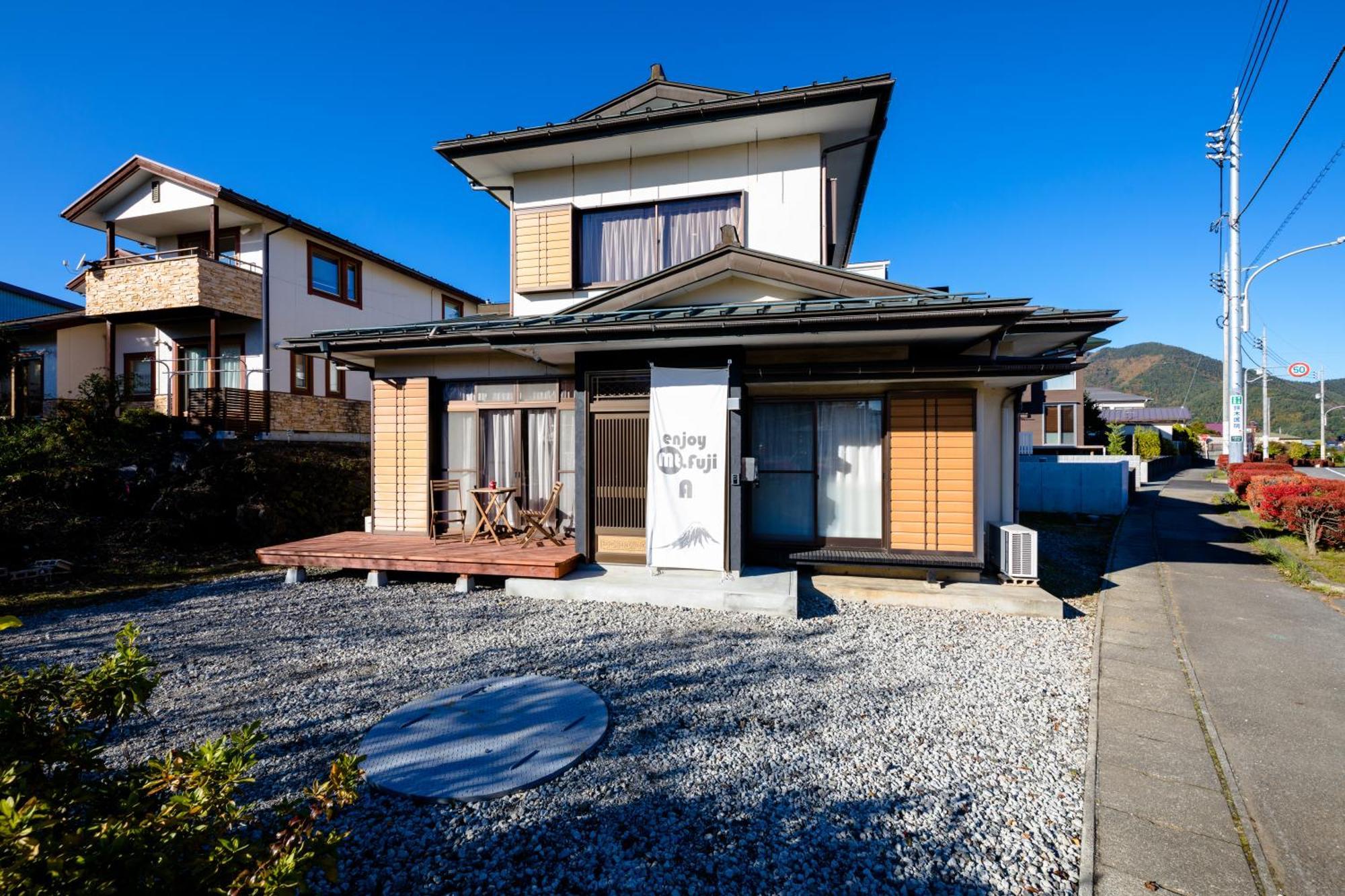 Enjoy Mt.Fuji A Villa Fujiyoshida Exterior photo